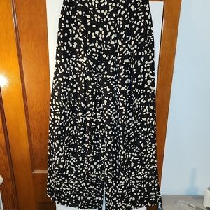 Black Wide Leg Pants with High Waist and Lightweight Fabric